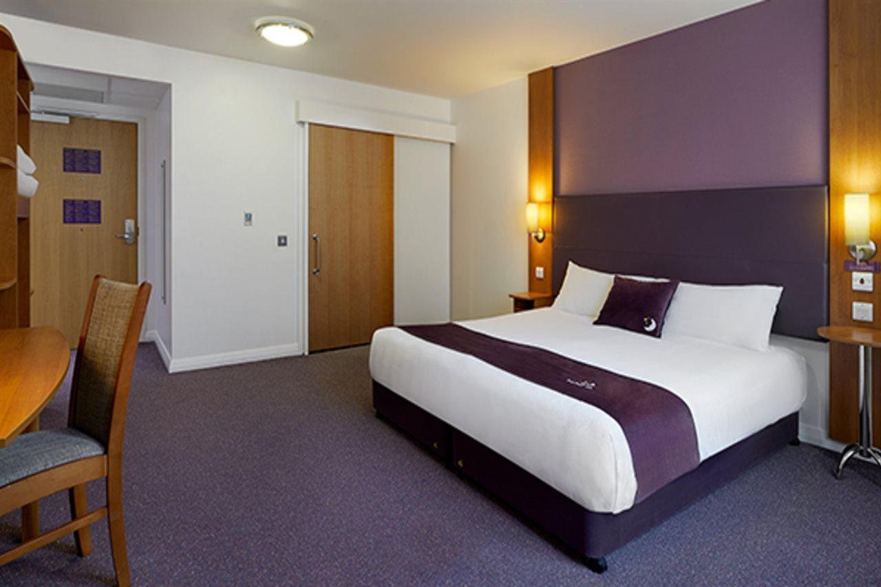 Premier Inn London Hampstead Exterior foto