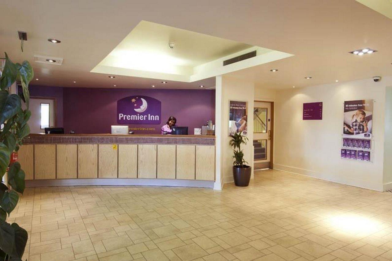 Premier Inn London Hampstead Exterior foto